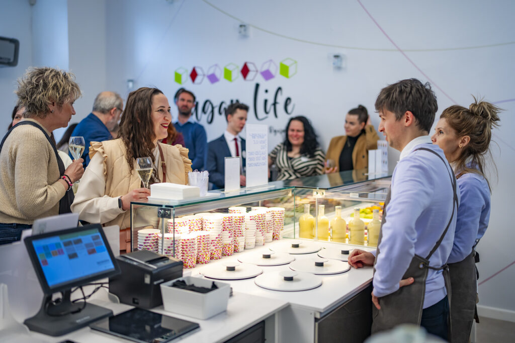 V centru Prahy otevřela Sugar Life: designová makronkárna, která mění pravidla sladkého světa